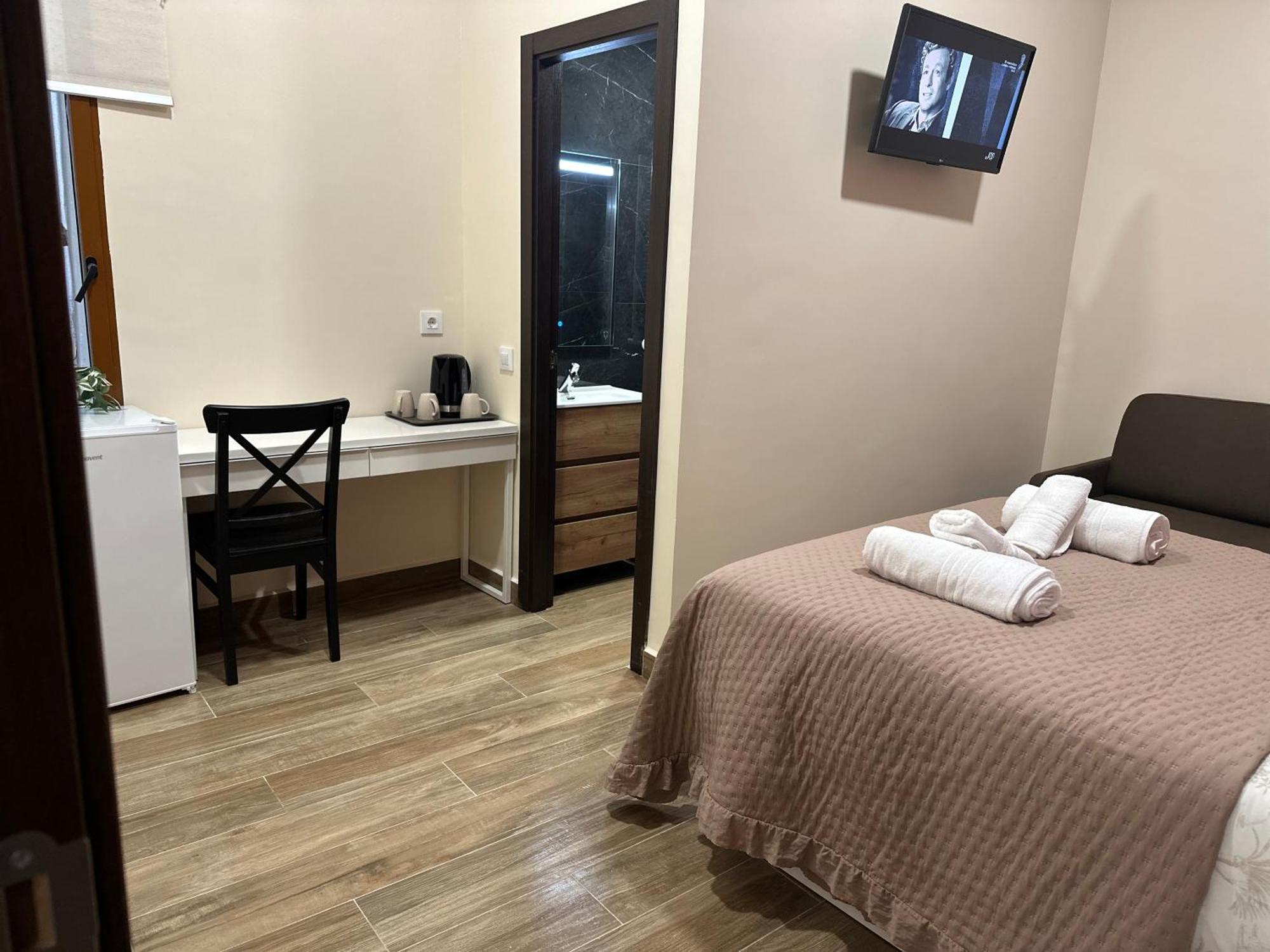 מדריד Hostal “ Infantas” מראה חיצוני תמונה